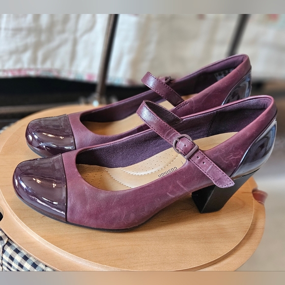 Clarks Garnit Tianna Dress pump in Merlot Red. Women's size 7 1/2 - Picture 5 of 10